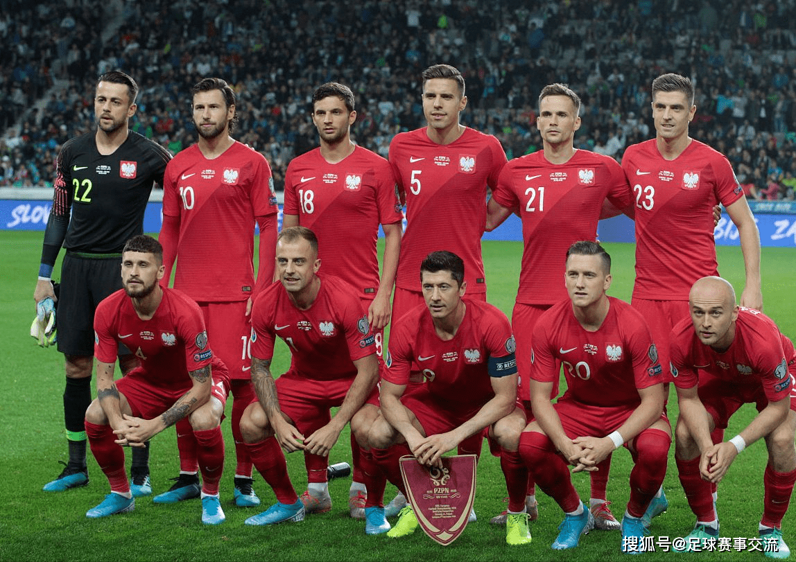 包含比利时主场大胜哈萨克斯坦，实现小组榜首的词条