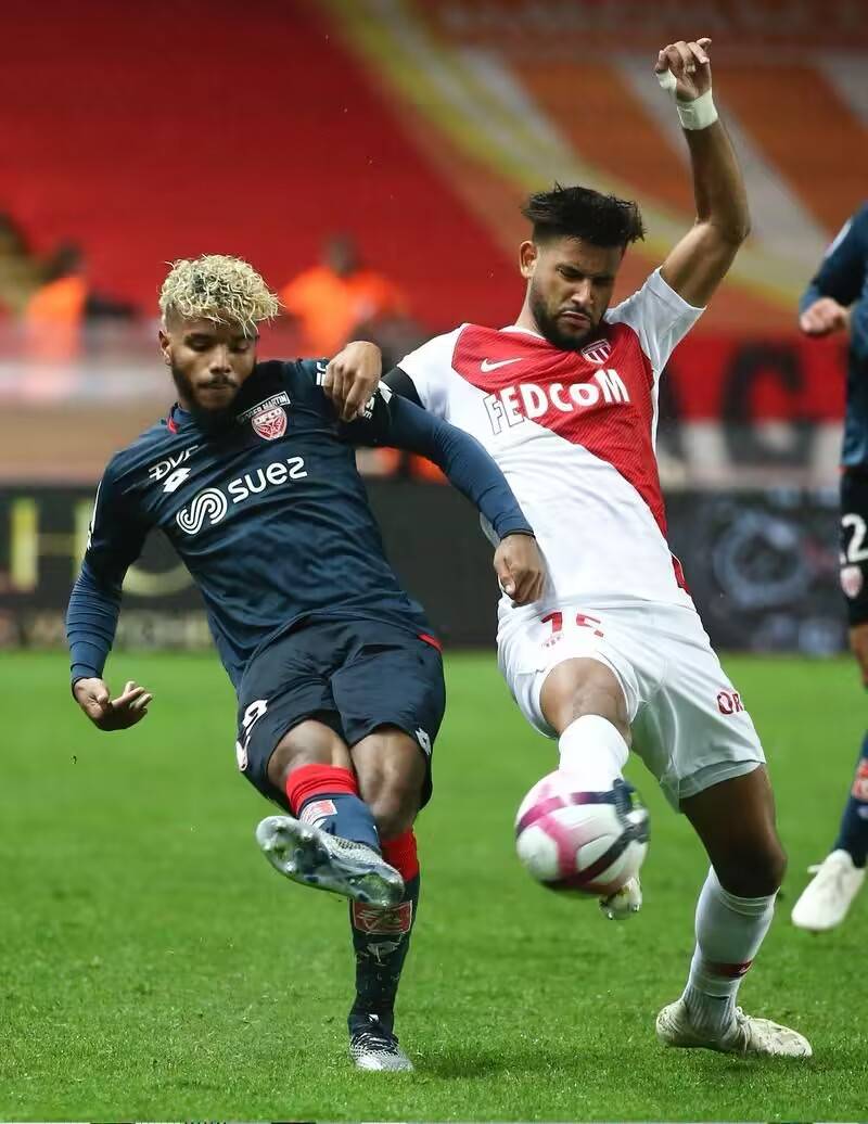 摩纳哥客场险胜圣伊蒂安,取得关键三分 摩纳哥客场险胜圣伊蒂安,取得关键三分