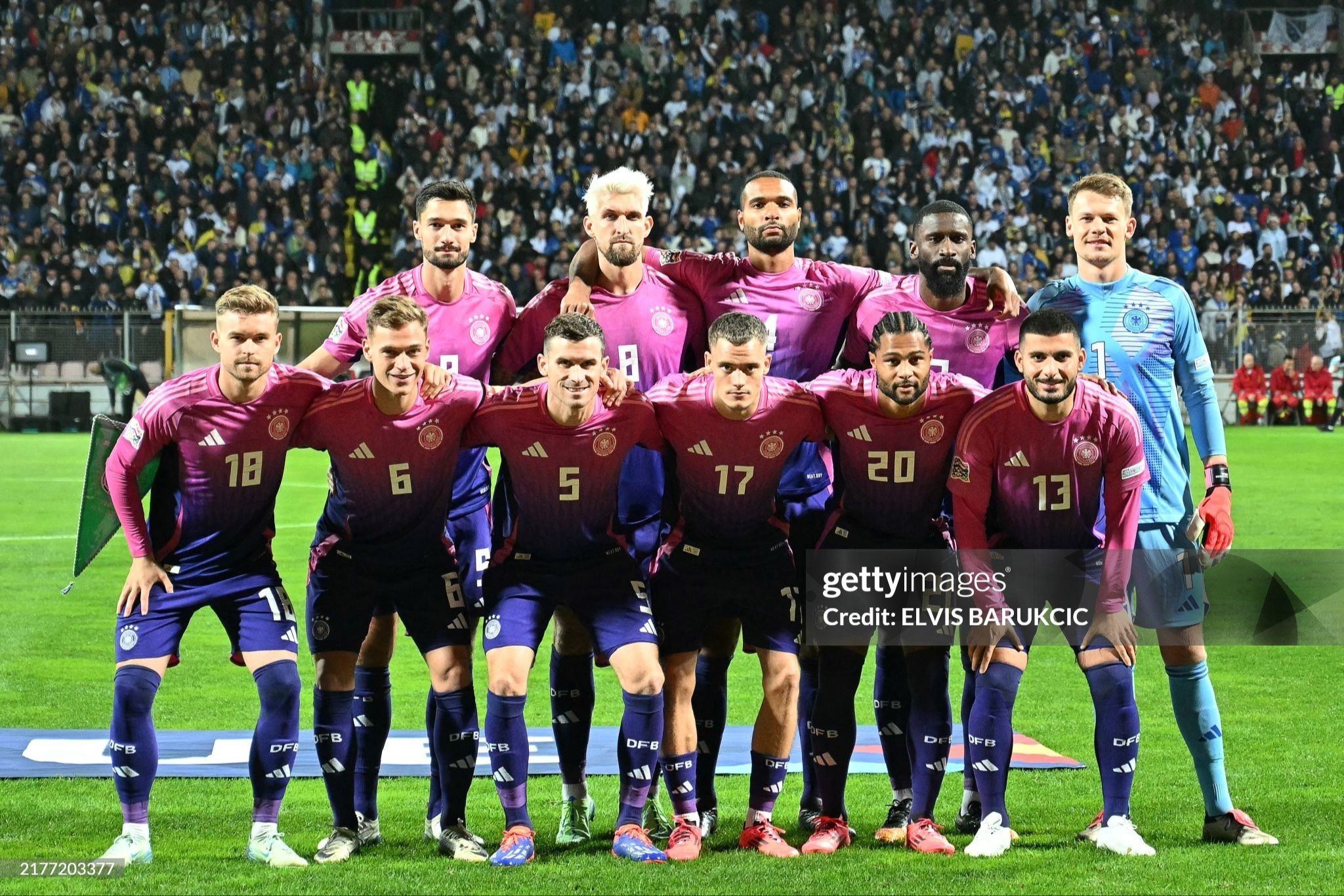 包含激烈搏杀赛季到来欧洲国家队纷纷备战的词条