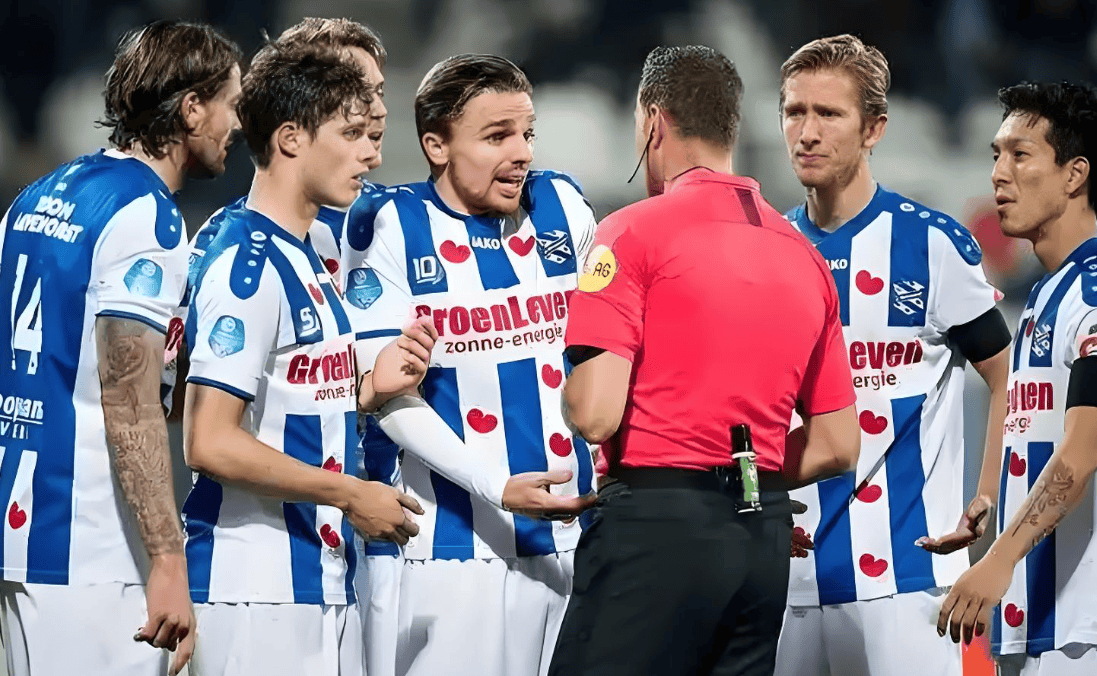 包含黄油手握冠军钥匙战术大变化打破平局僵局的词条 包含黄油手握冠军钥匙战术大变化打破平局僵局的词条