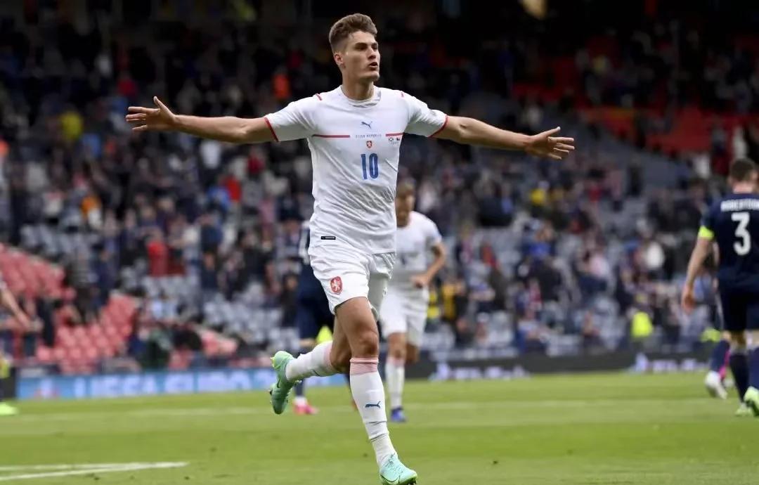 爱游戏亚洲官网-阿尔巴尼亚队员备战备战，球员备战备战的简单介绍