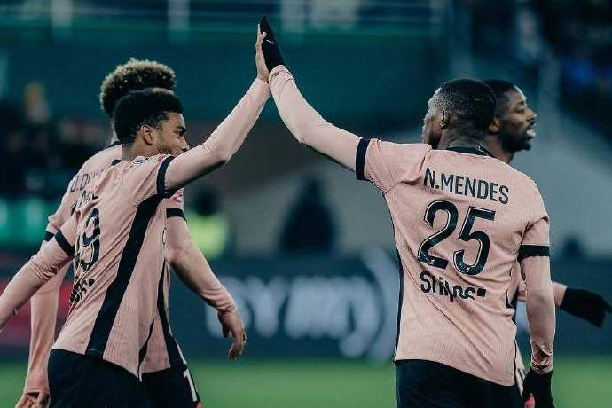 包含巴黎圣日耳曼豪取六连胜,冲劲登封的词条 包含巴黎圣日耳曼豪取六连胜,冲劲登封的词条