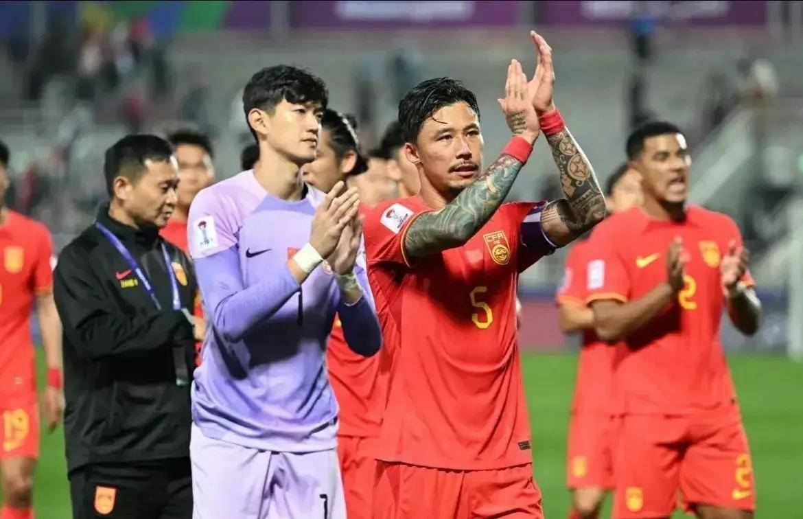 爱游戏在线-亚洲足球风云再起，中央球队逆袭晋级