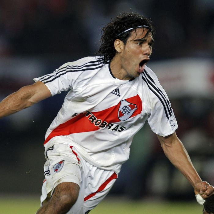 哥伦比亚队突围成功，逆转晋级欧国联半决赛