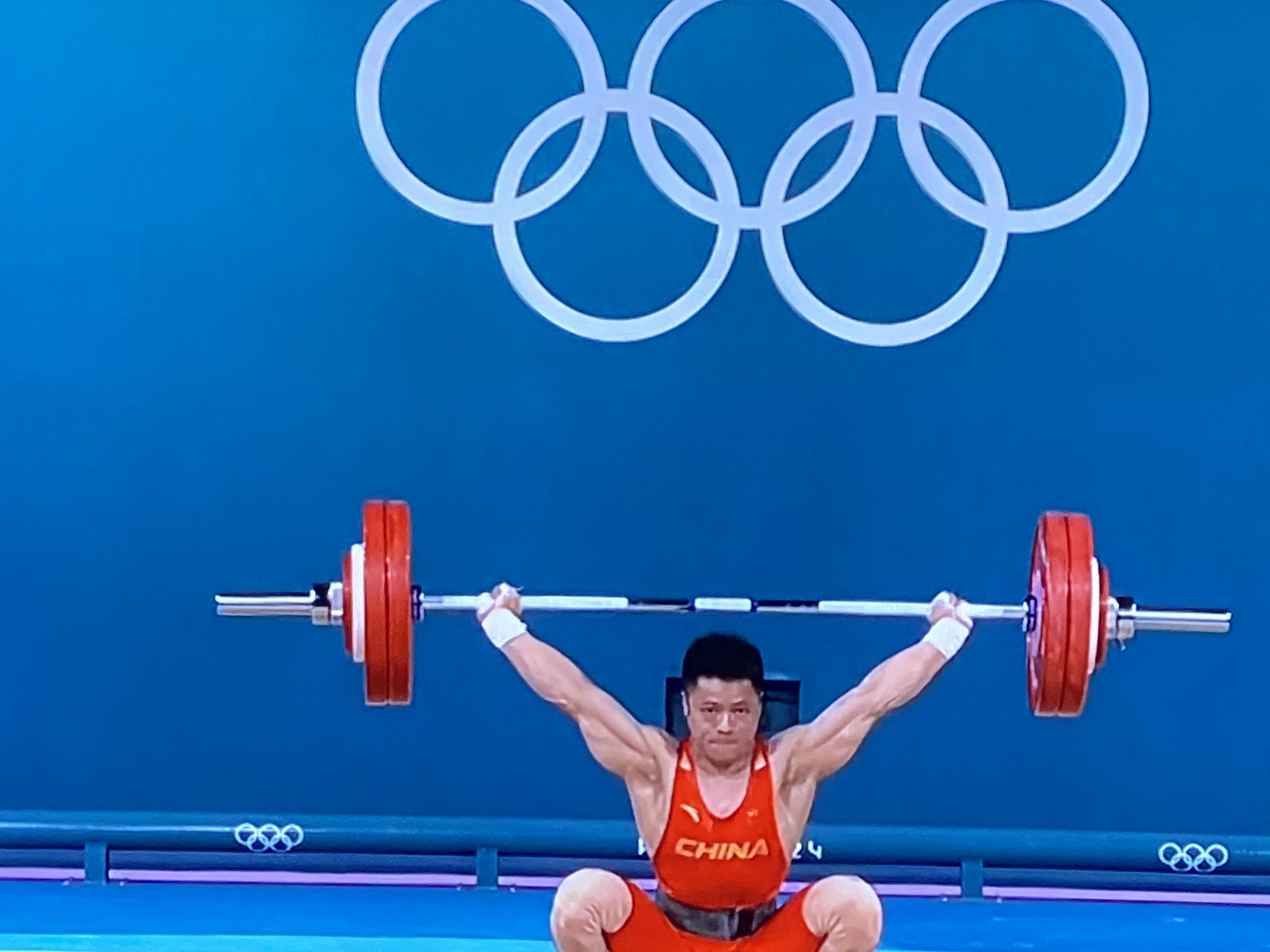 爱游戏app下载-希腊选手在举重比赛中夺得金牌