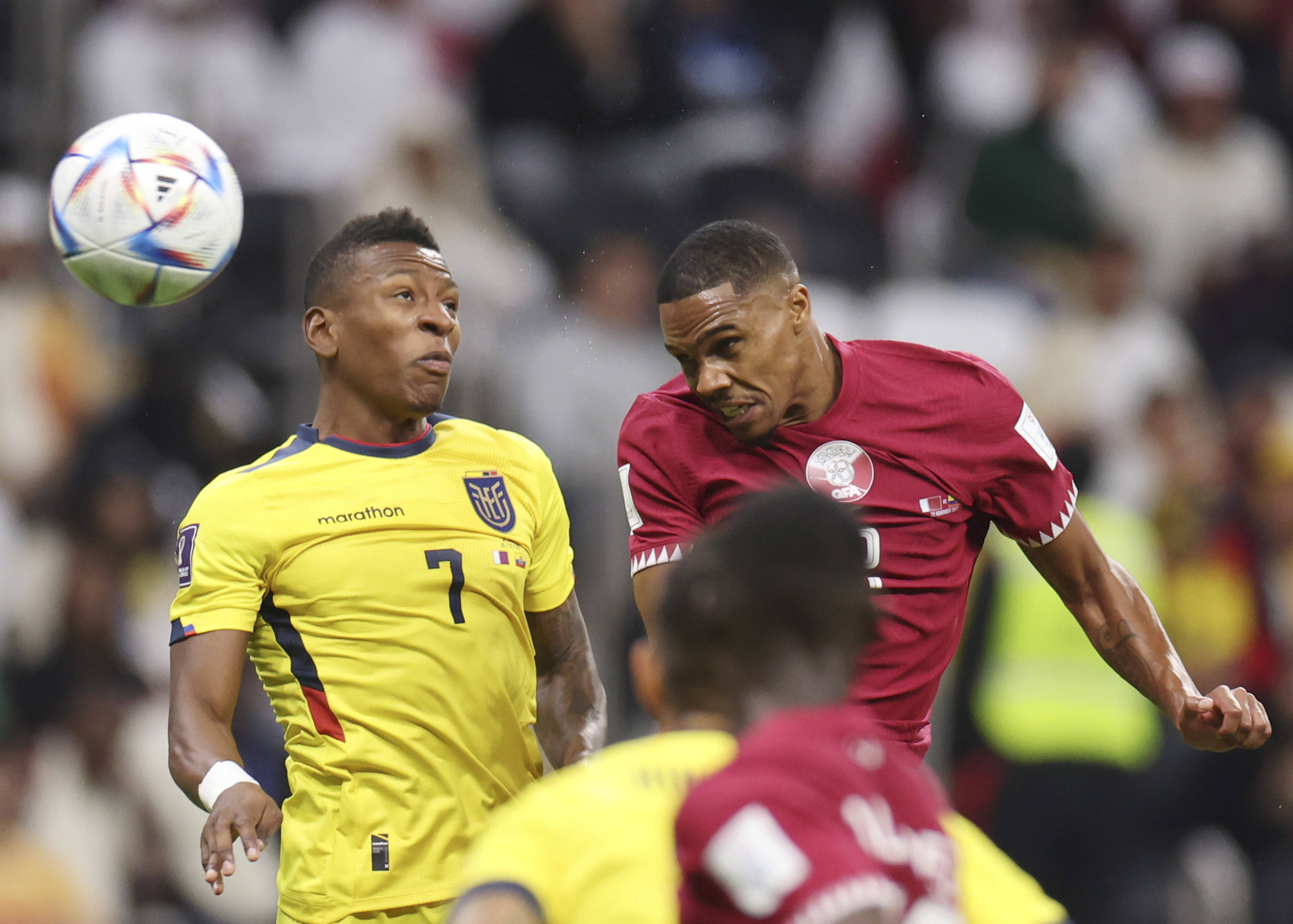 瓦伦西亚老将独中两元,助球队晋级 瓦伦西亚老将独中两元,助球队晋级