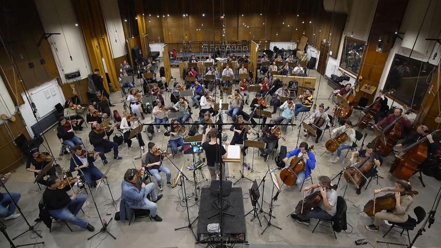 碰撞火花,全情投入,赛场精彩令人心动的简单介绍 碰撞火花,全情投入,赛场精彩令人心动的简单介绍