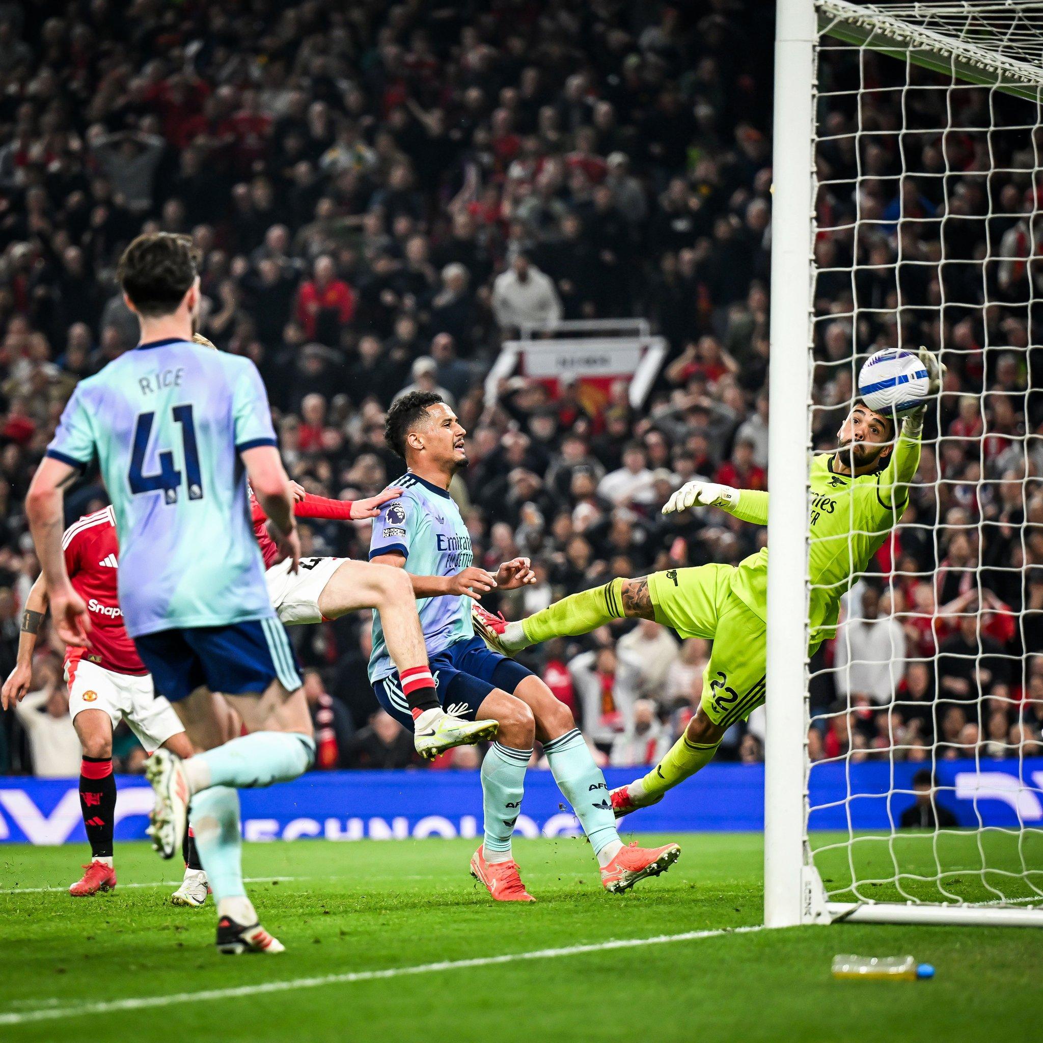 爱游戏官方入口-包含那不勒斯队狂胜对手，取得五连胜的词条