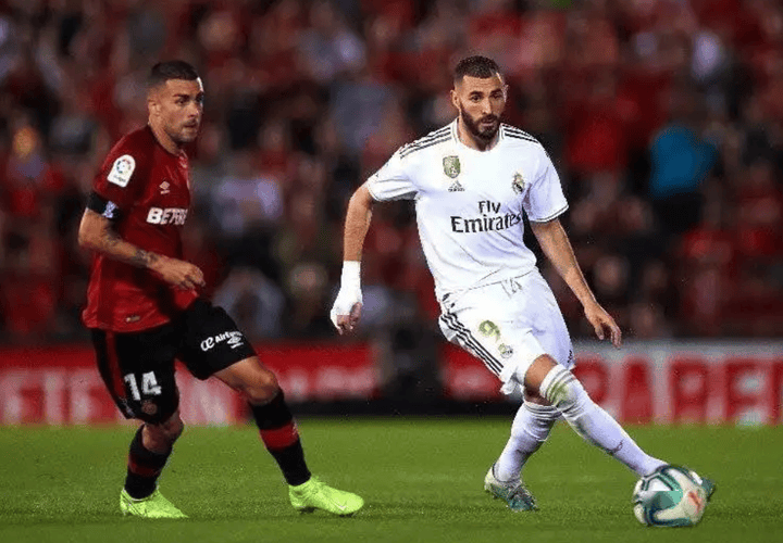 本泽马干扰对手进攻,皇马主场力挽狂澜的简单介绍 本泽马干扰对手进攻,皇马主场力挽狂澜的简单介绍