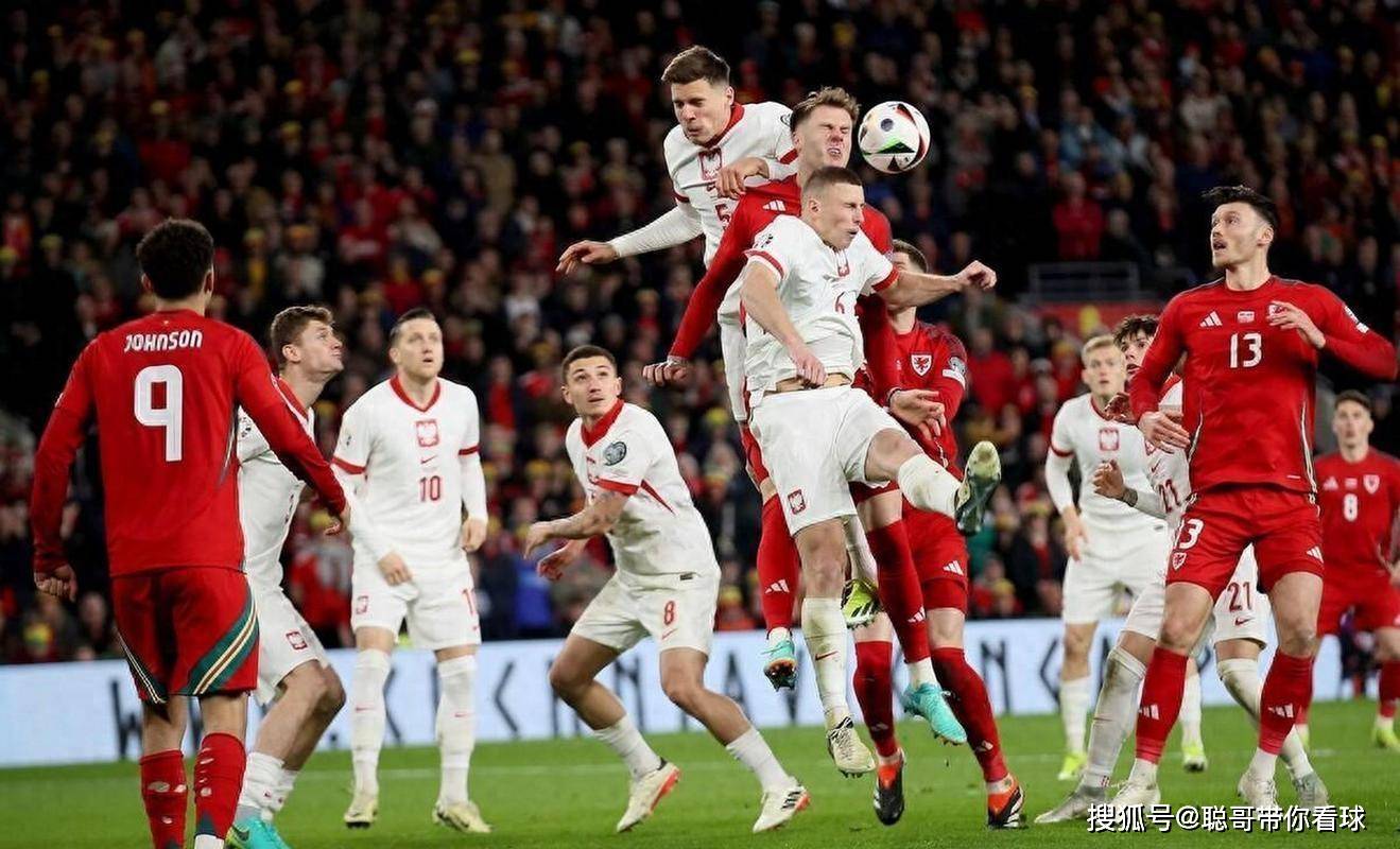 关于捷克足球队运动员在比赛中创下得分纪录的信息