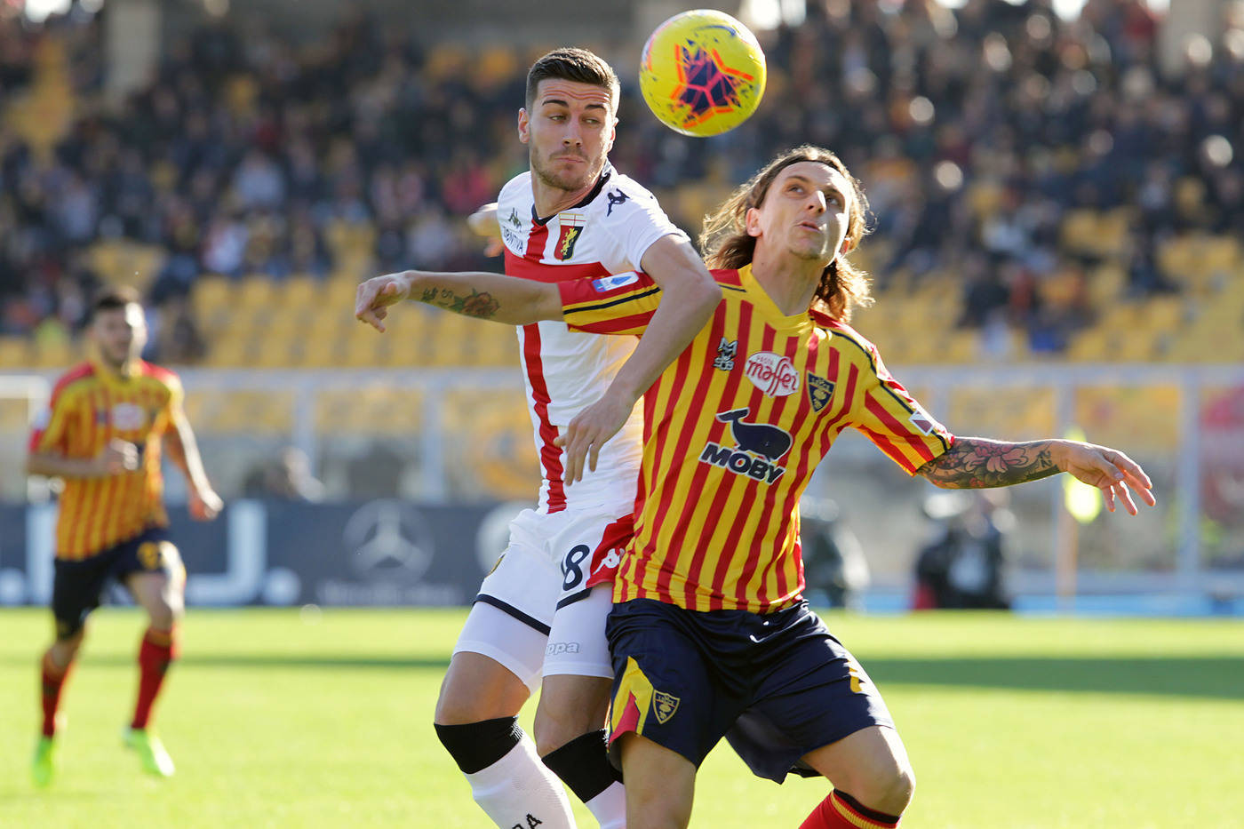 沙尔克04球员状态神勇,豪取连胜 沙尔克04球员状态神勇,豪取连胜