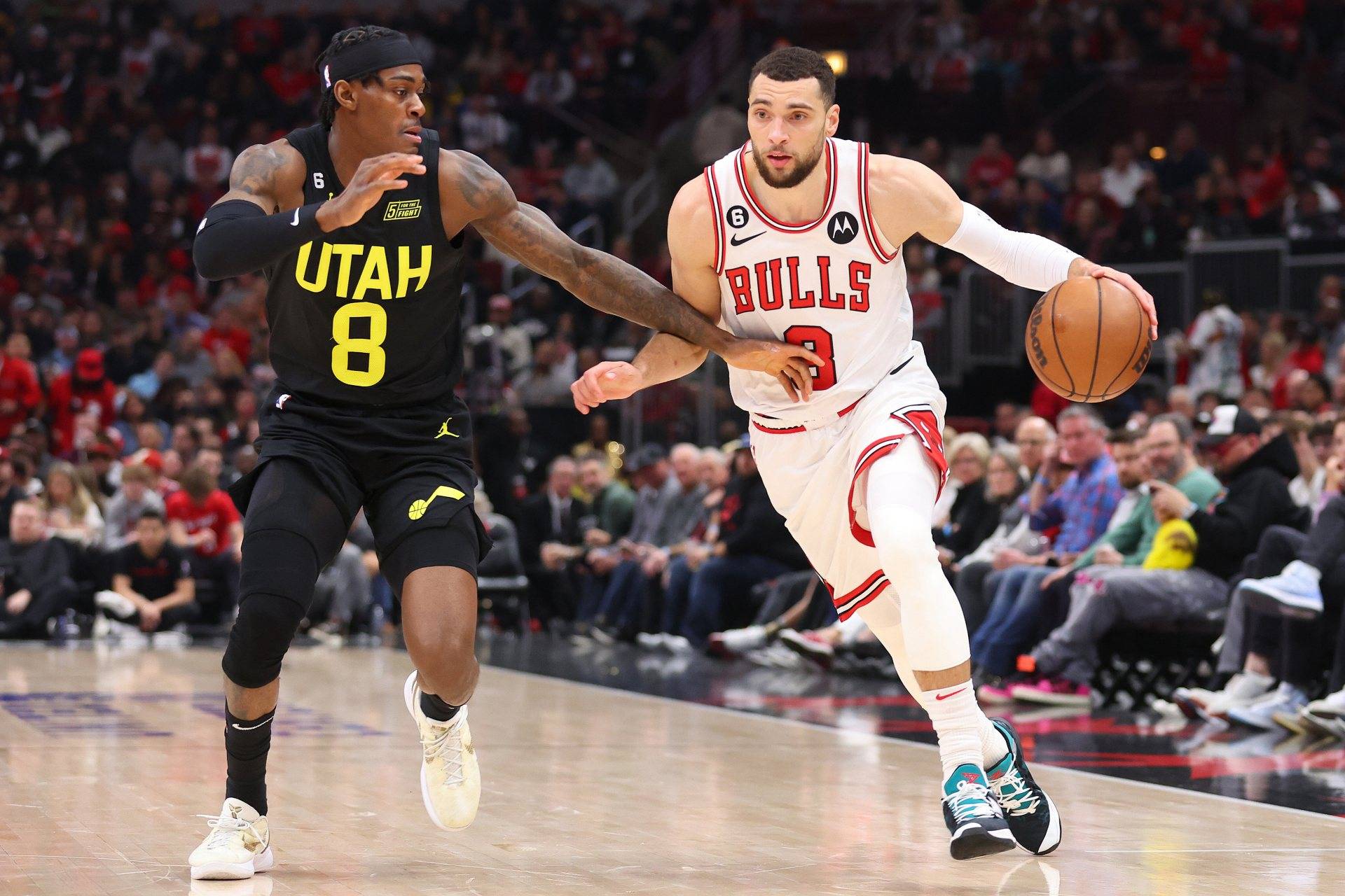 爱游戏在线登录-公牛球员集体训练，力求提升整体实力的简单介绍