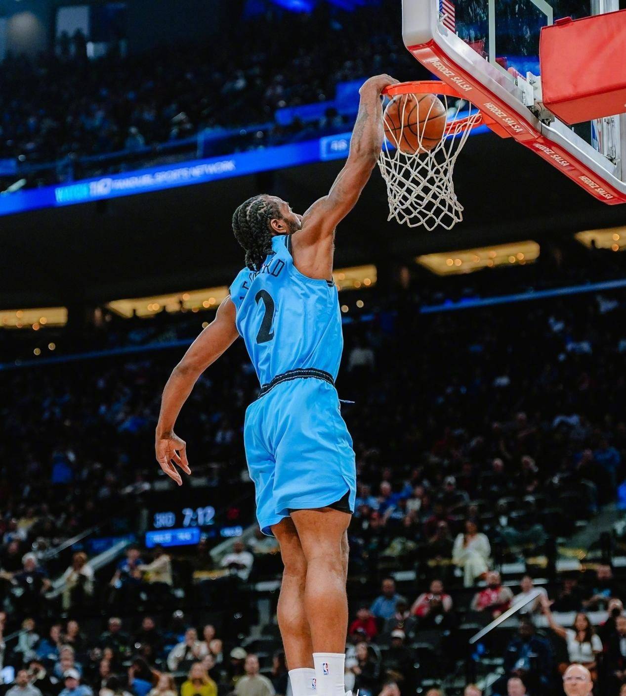 爱游戏登录入口-火箭战马刺，哈登表现神勇难以抵挡德罗赞后仰绝杀