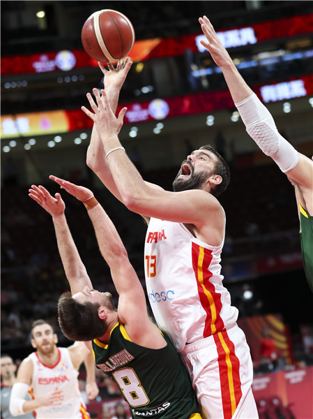 爱游戏登录-包含西班牙队以微弱差距战胜加拿大队的词条