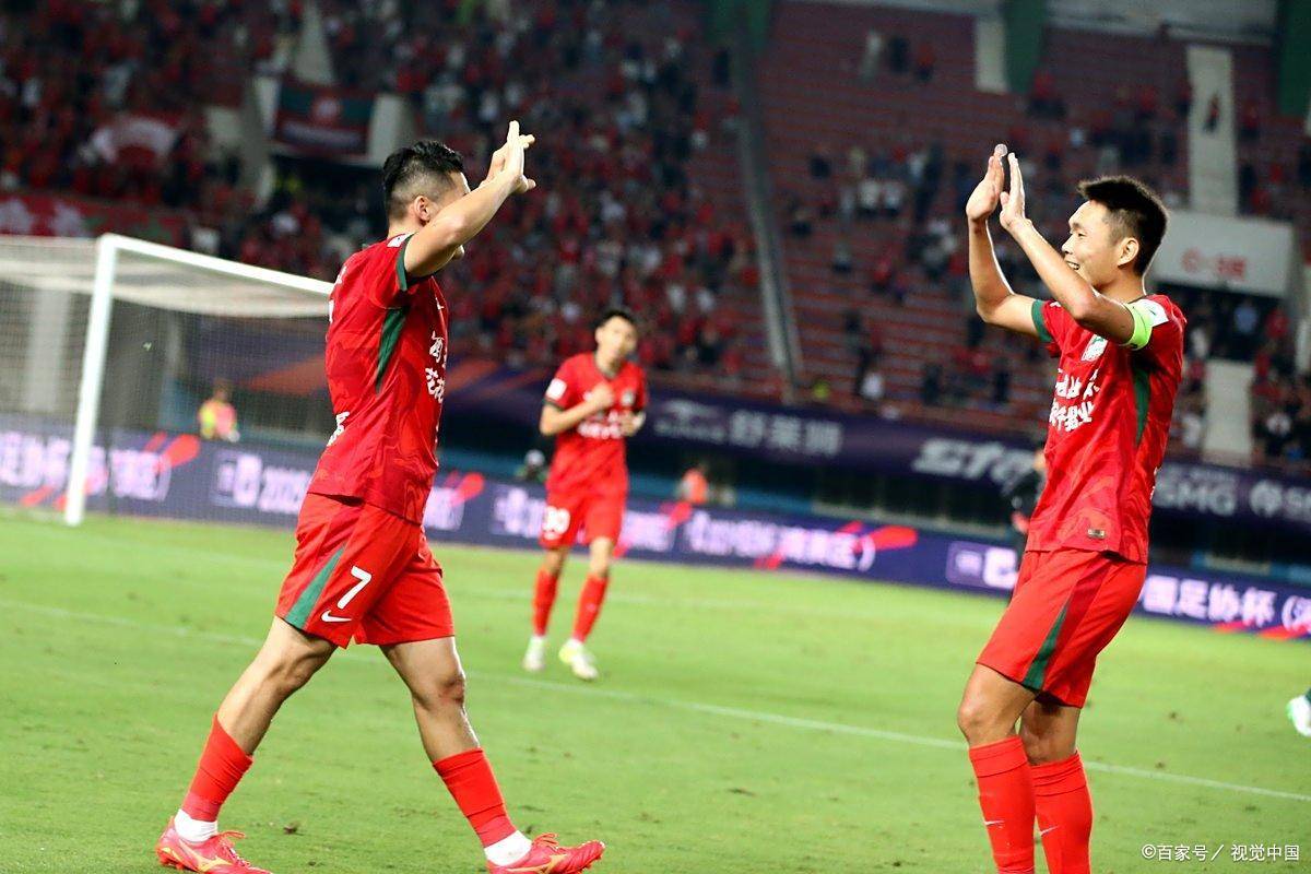 两支强队对决，国足成功击败对手晋级四强