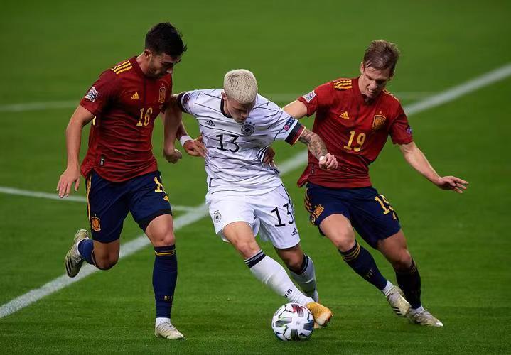 三国较量！葡萄牙队与瑞士队淘汰赛