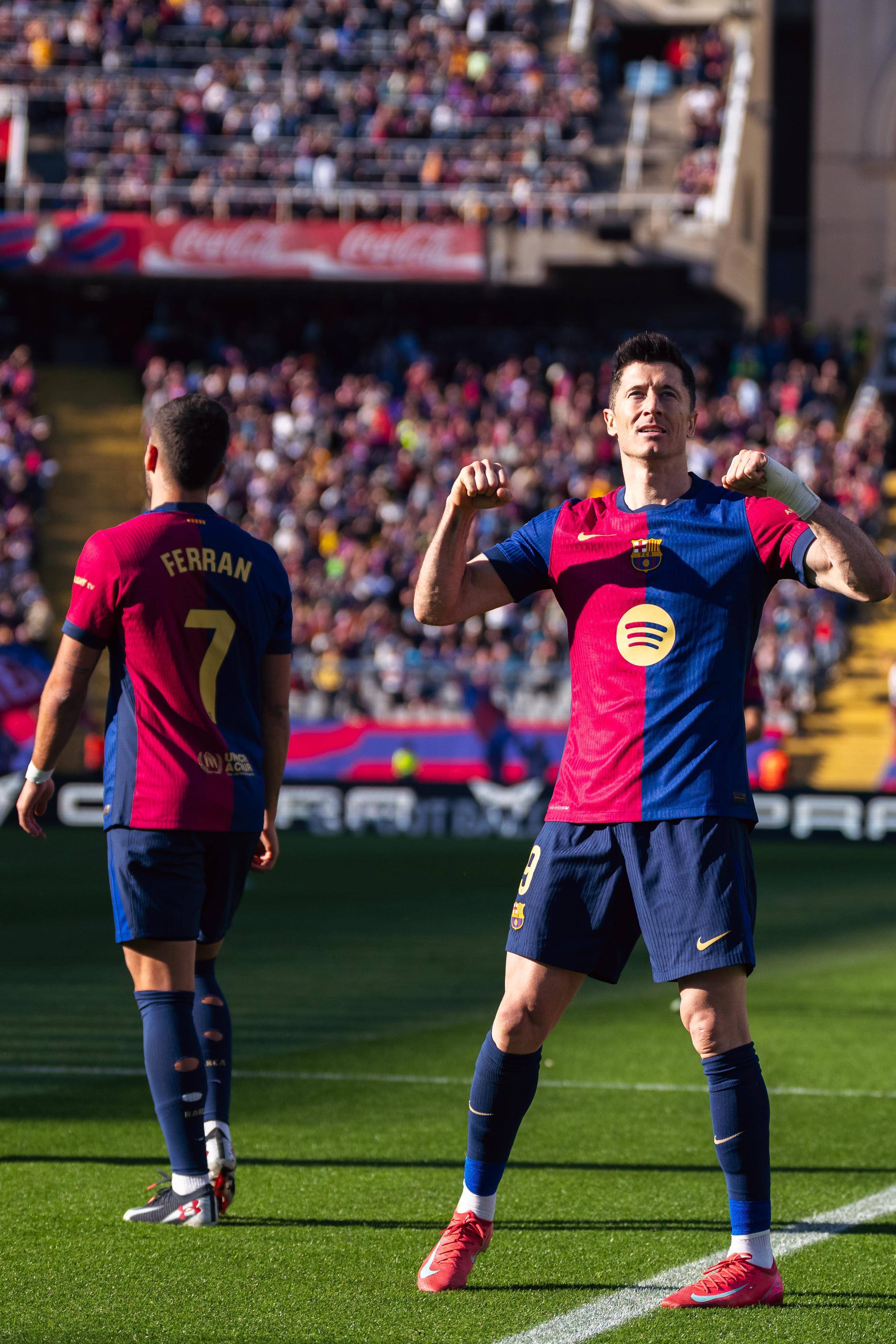 爱游戏在线登录-巴塞罗那将在欧冠赛场对决皇马