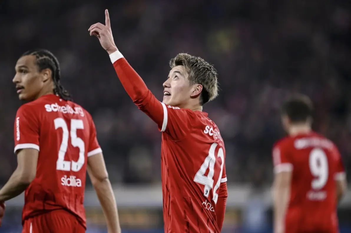 关于弗赖堡在客场轻取对手，取得连胜势头的信息