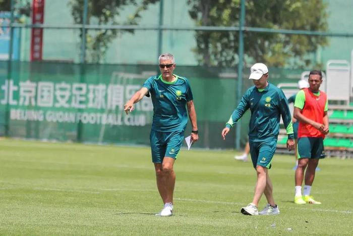 关于首钢球队重登场：北京国安战上港，争夺积分宝藏的信息