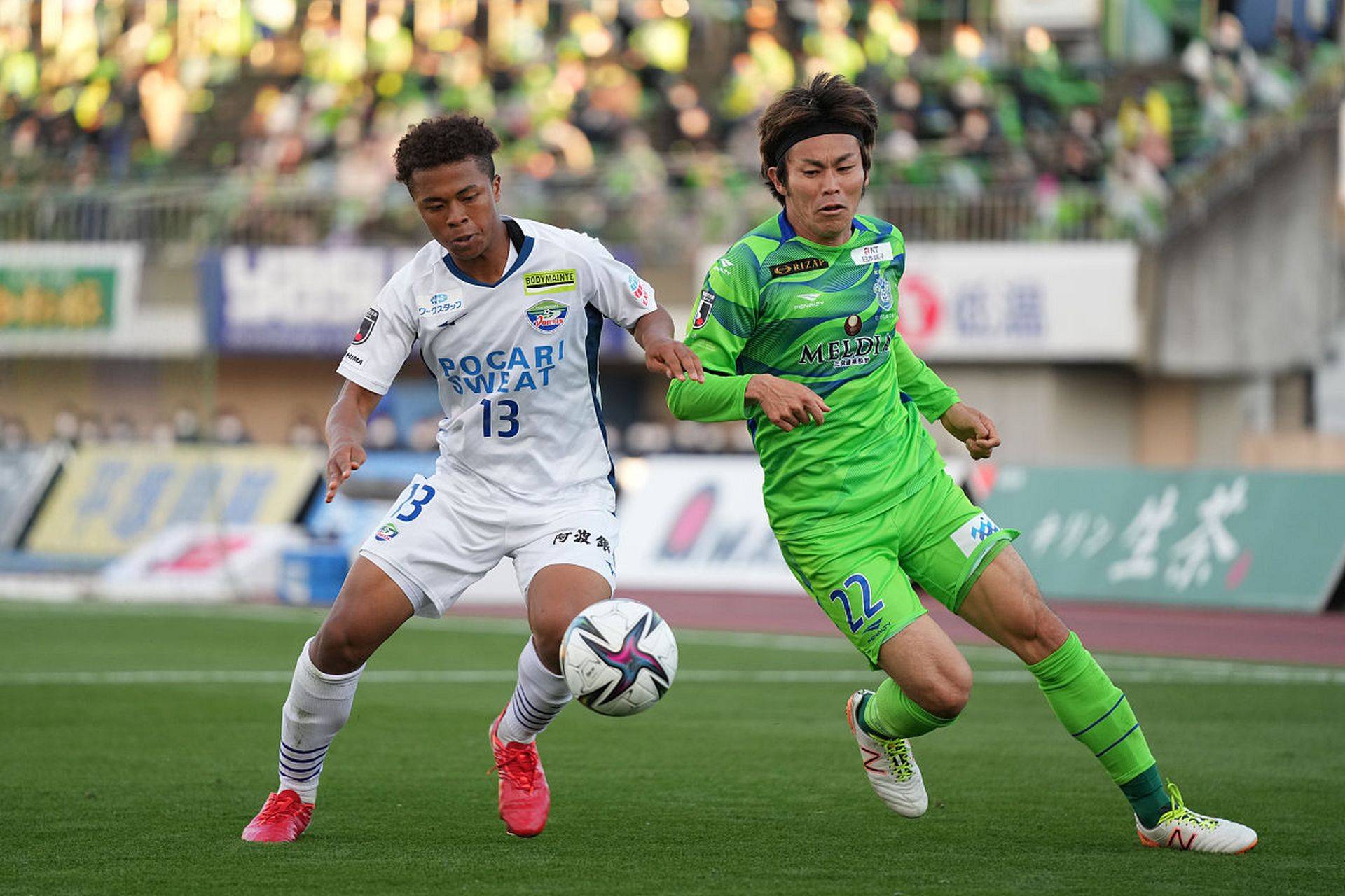 爱游戏亚洲官网-包含横滨水手勇夺胜利，升腾于比赛之巅的词条