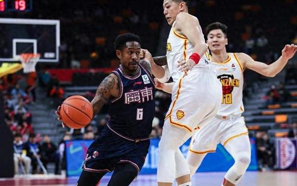 包含深圳电力队内线输出强悍，压制对手进攻的词条