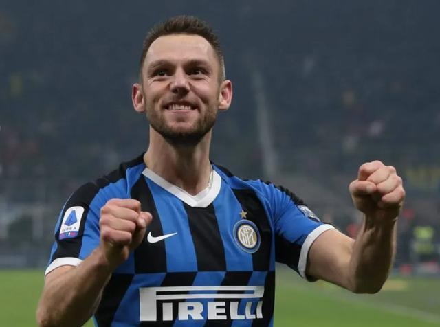 爱游戏中国官网-国米主场战胜佛罗伦萨，继续保持领先