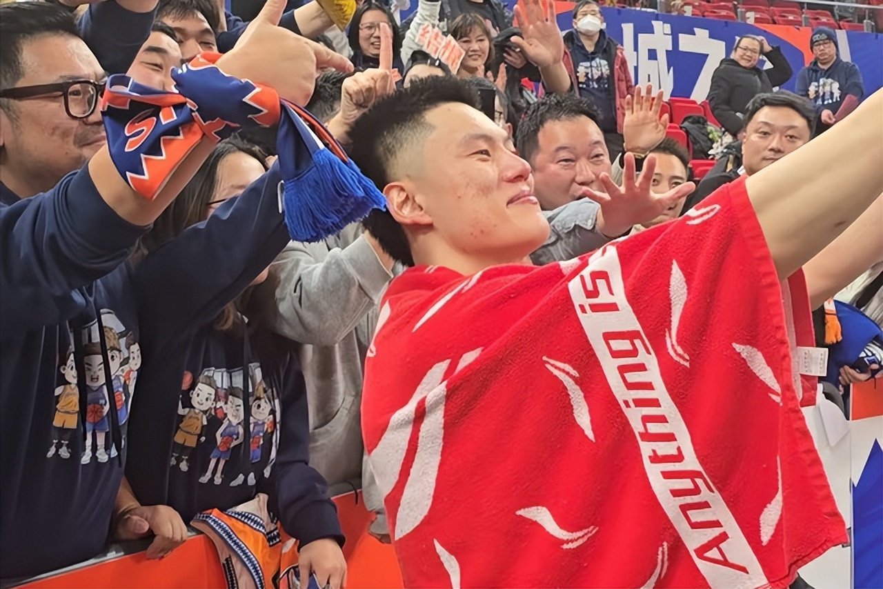 夺冠热门进入火热状态，豪取五连胜