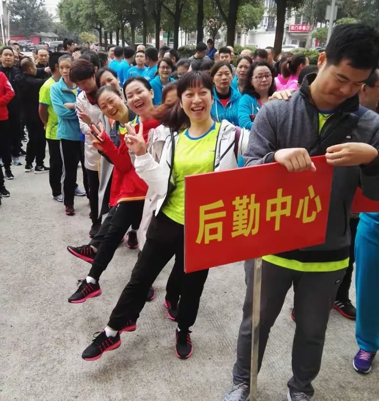 湖北球队顽强拼搏，迎接挑战