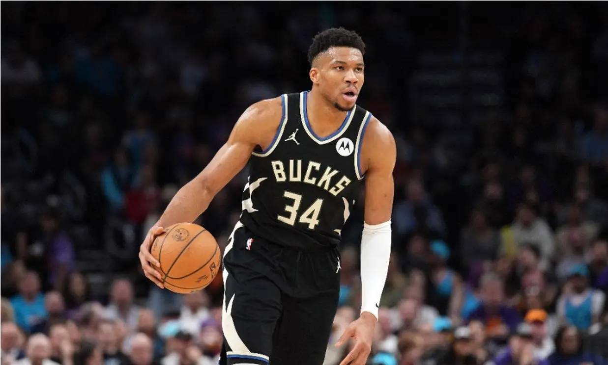 爱游戏在线-雄鹿实力凸显，遥遥领先西部的简单介绍