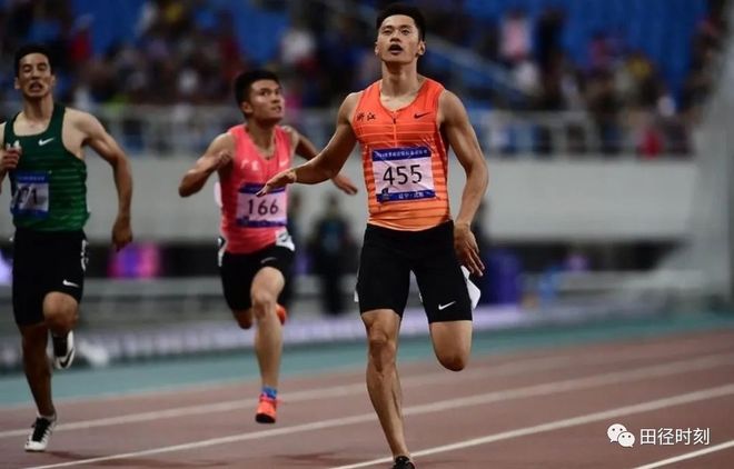 尼日利亚冠军在田径项目中勇夺金牌 尼日利亚冠军在田径项目中勇夺金牌